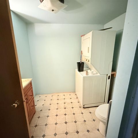 411 N Higbee Street, Reed City, MI 49677