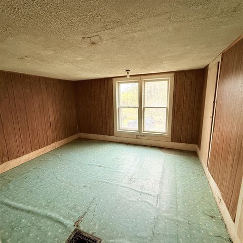 411 N Higbee Street, Reed City, MI 49677