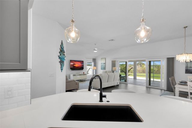 5495 HAWKINS DRIVE, The Villages, FL 32163