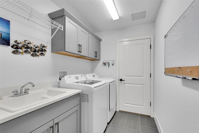 5495 HAWKINS DRIVE, The Villages, FL 32163