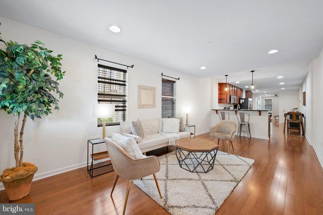 1800 S CHARLES ST, Baltimore, MD 21230