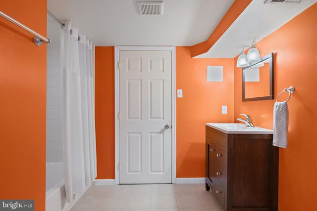 1800 S CHARLES ST, Baltimore, MD 21230