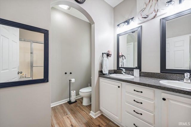 7021 W Alfred Lane, Ellettsville, IN 47429
