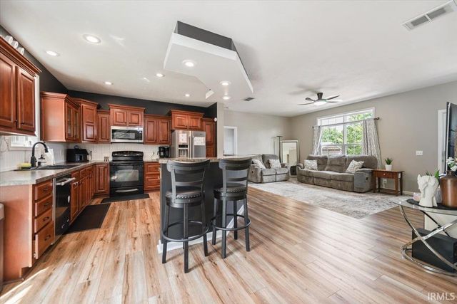 7021 W Alfred Lane, Ellettsville, IN 47429