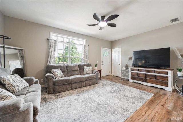 7021 W Alfred Lane, Ellettsville, IN 47429