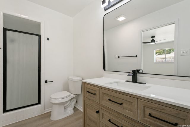 108 PATRICK HENRY DR, Schertz, TX 78154