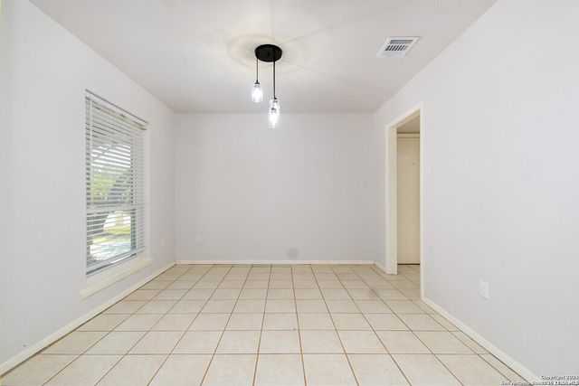 8401 timber crest, San Antonio, TX 78250