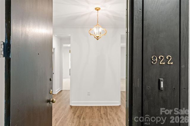 922 Cherokee Road, Charlotte, NC 28207