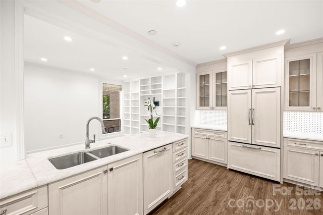 922 Cherokee Road, Charlotte, NC 28207