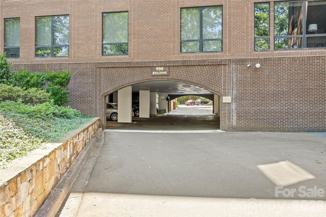922 Cherokee Road, Charlotte, NC 28207