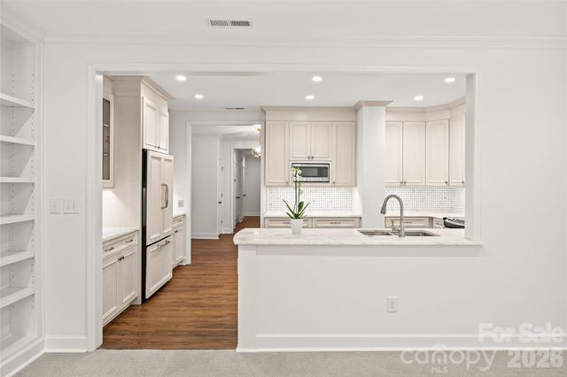 922 Cherokee Road, Charlotte, NC 28207