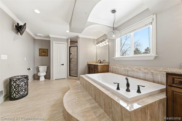 6024 Harbor Court, Washington, MI 48094