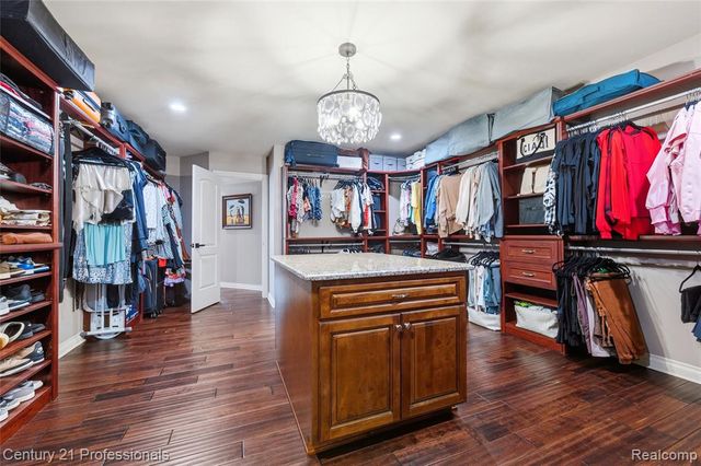 6024 Harbor Court, Washington, MI 48094