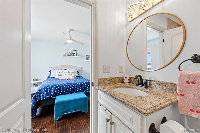 6024 Harbor Court, Washington, MI 48094