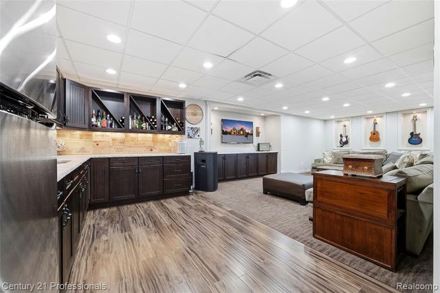 6024 Harbor Court, Washington, MI 48094