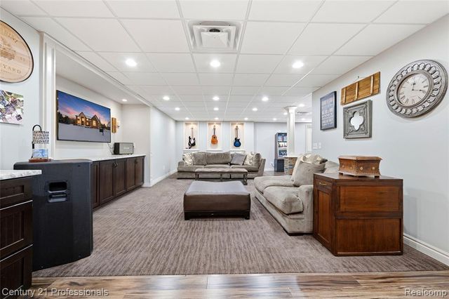 6024 Harbor Court, Washington, MI 48094