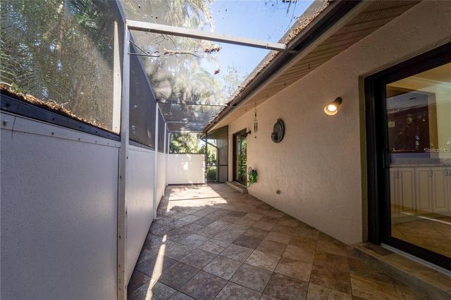 4802 KESTRAL PARK CIRCLE 22, Sarasota, FL 34231