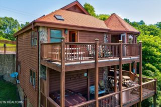 2054 Oakmont Drive, Sevierville, TN 37876