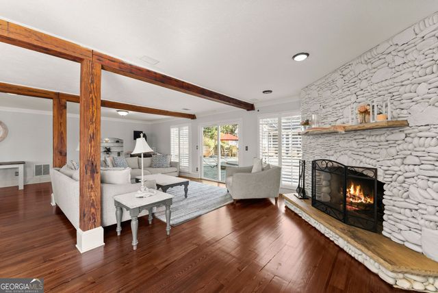 5983 Nachoochee Trail, Flowery Branch, GA 30542