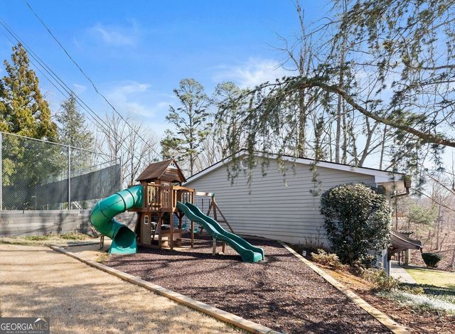 5983 Nachoochee Trail, Flowery Branch, GA 30542