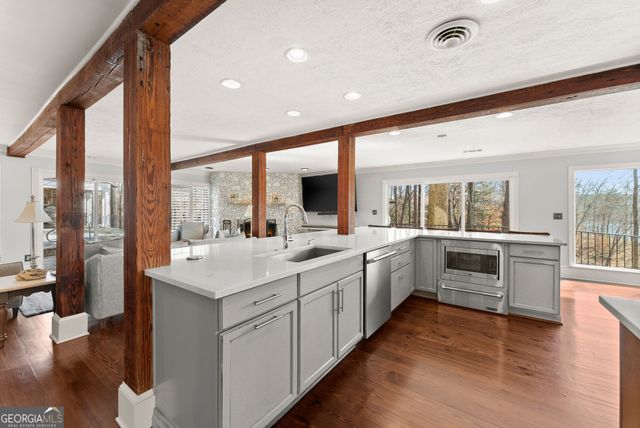 5983 Nachoochee Trail, Flowery Branch, GA 30542