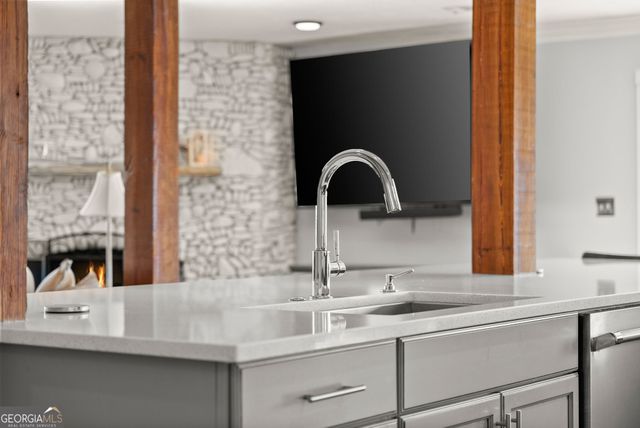 5983 Nachoochee Trail, Flowery Branch, GA 30542