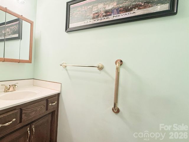 2008 Deep Woods Drive, Hendersonville, NC 28739
