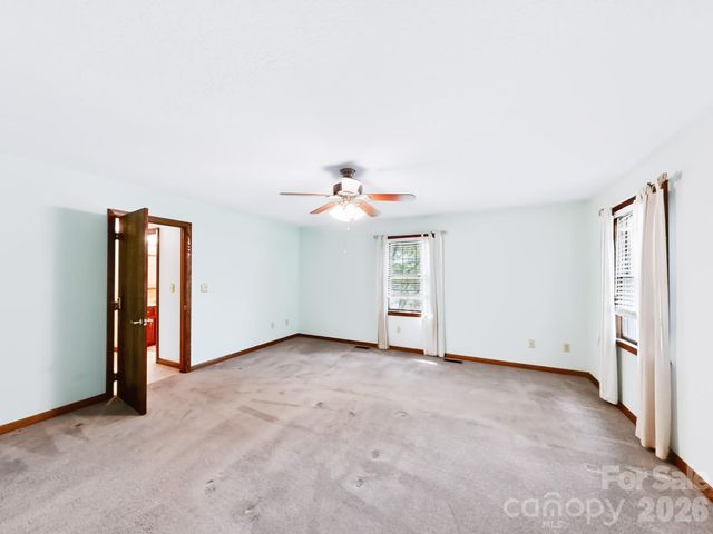 2008 Deep Woods Drive, Hendersonville, NC 28739