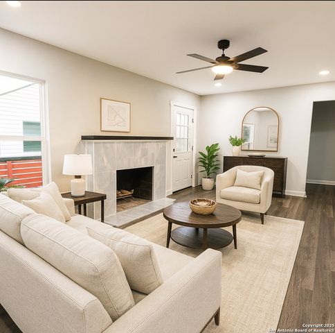 1614 Steves, San Antonio, TX 78210