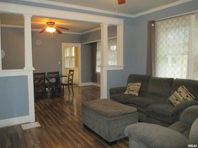 1013 S 8TH Street, Pekin, IL 61554