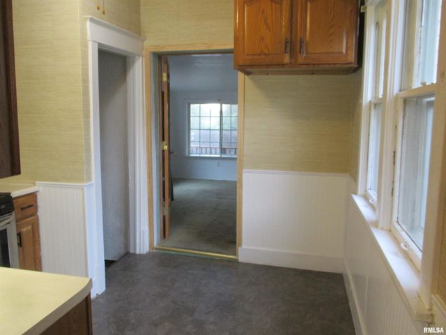 1013 S 8TH Street, Pekin, IL 61554