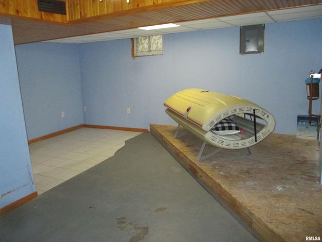 1013 S 8TH Street, Pekin, IL 61554