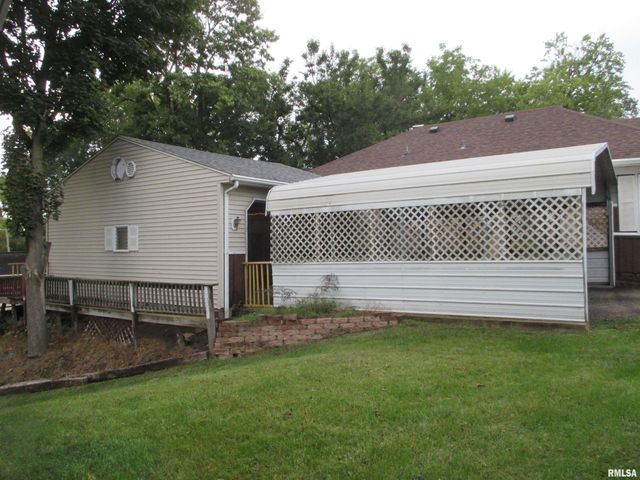 1013 S 8TH Street, Pekin, IL 61554
