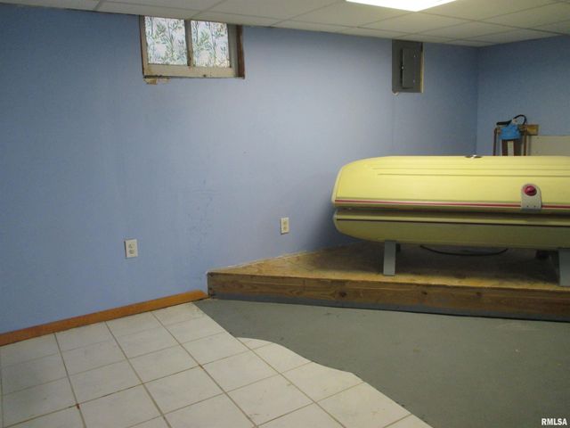 1013 S 8TH Street, Pekin, IL 61554