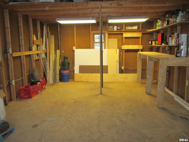 1013 S 8TH Street, Pekin, IL 61554