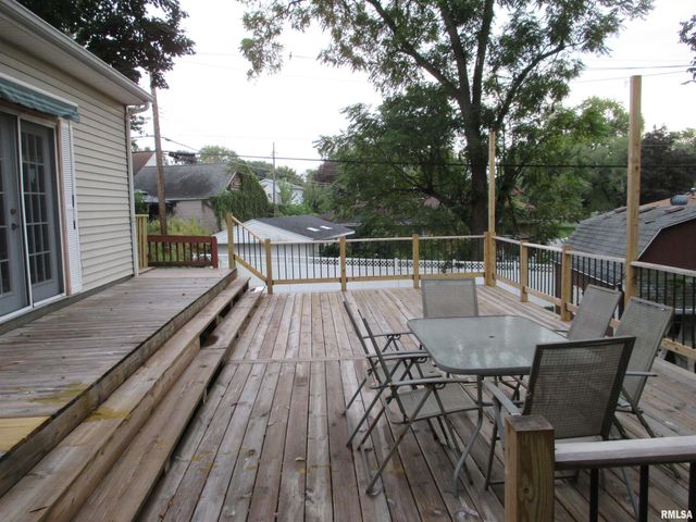 1013 S 8TH Street, Pekin, IL 61554