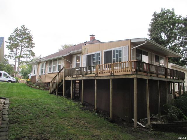 1013 S 8TH Street, Pekin, IL 61554