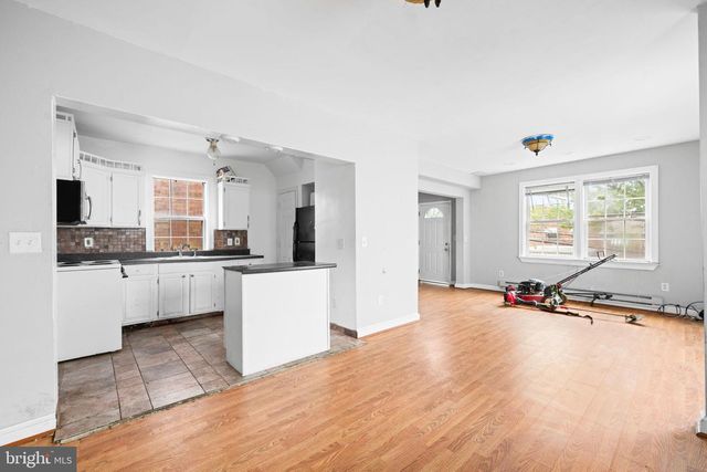 4227 GAULT PL NE, Washington, DC 20019