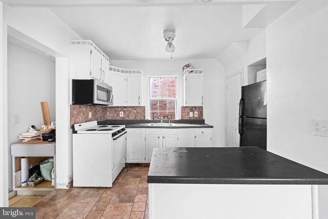 4227 GAULT PL NE, Washington, DC 20019