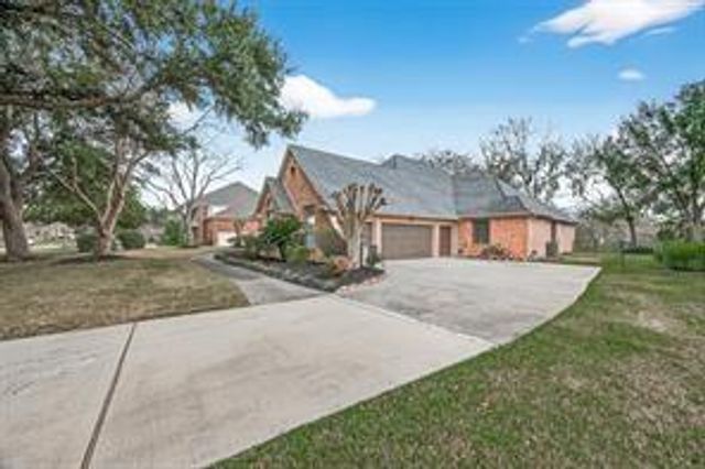 4910 Waterbeck Street, Fulshear, TX 77441