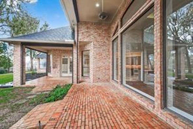 4910 Waterbeck Street, Fulshear, TX 77441