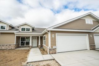 1064 Harbor AVENUE, West Bend, WI 53095