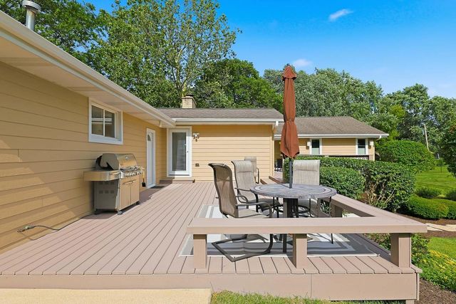 19W115 17th Place, Lombard, IL 60148