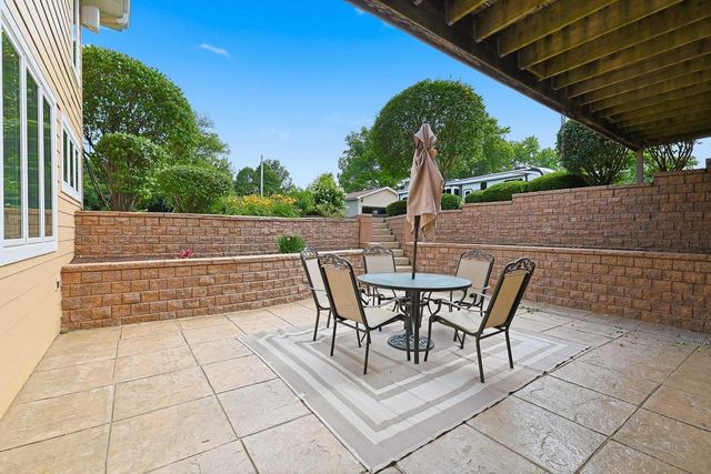 19W115 17th Place, Lombard, IL 60148