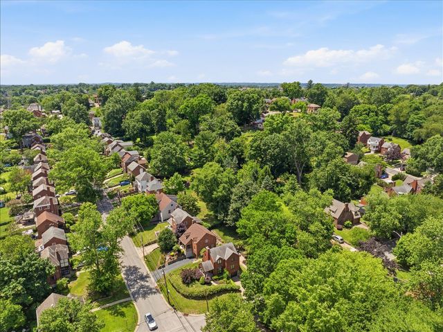 332 Sleepy Hollow ROAD, Mt Lebanon, PA 15228