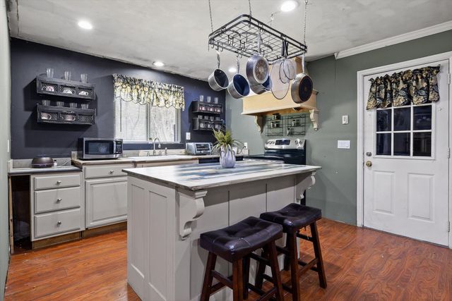 7401 Old Cleveland Pike, Chattanooga, TN 37421