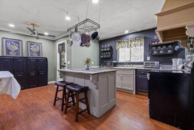 7401 Old Cleveland Pike, Chattanooga, TN 37421