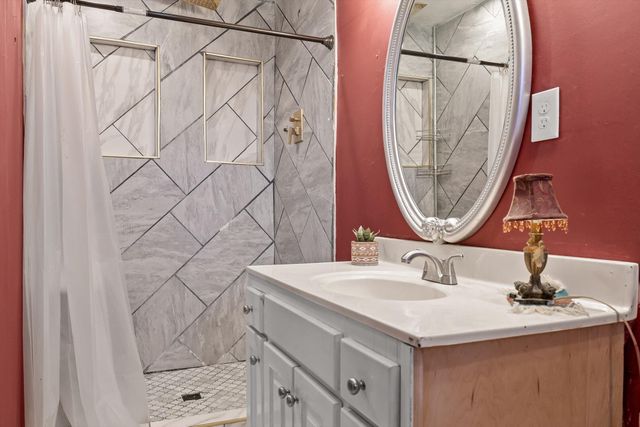 7401 Old Cleveland Pike, Chattanooga, TN 37421