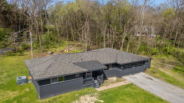 7401 Old Cleveland Pike, Chattanooga, TN 37421