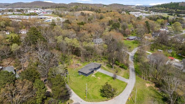 7401 Old Cleveland Pike, Chattanooga, TN 37421